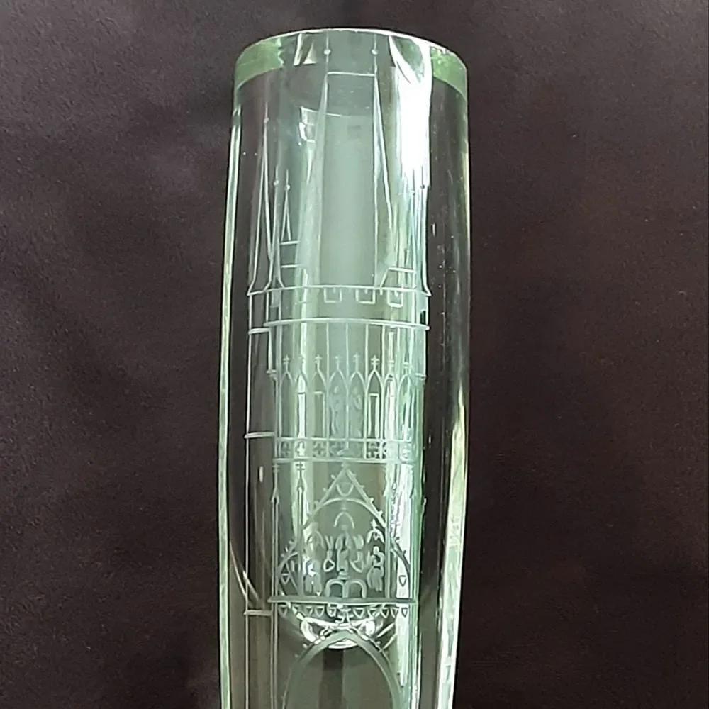 Czech PRAHA Castle | St. Vitus Cathedral Etched Crystal Vase 10